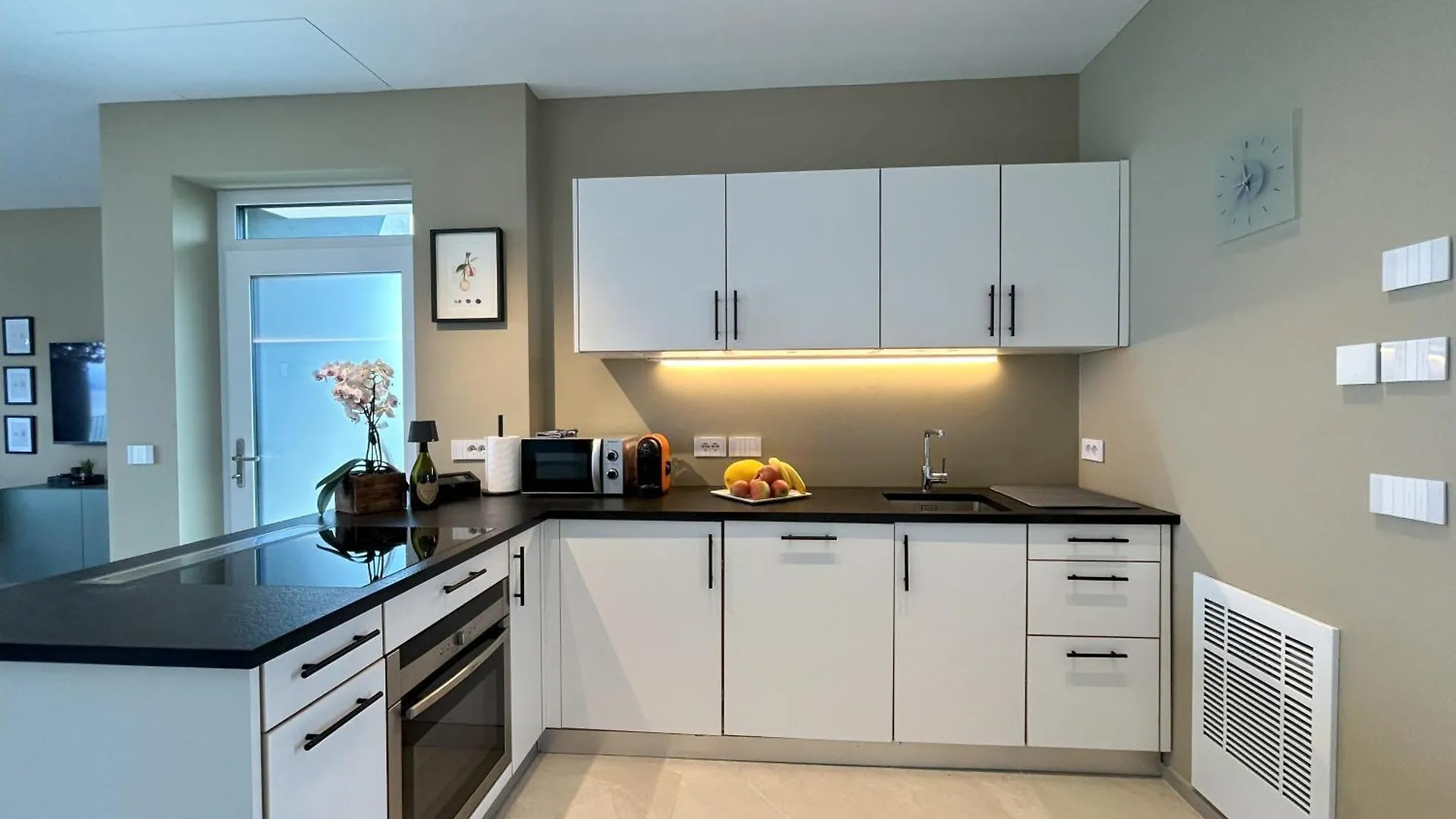Vela Blu Apartments 佩斯基耶拉德加达