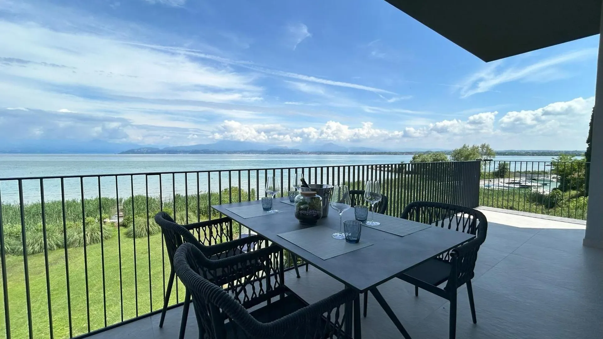 Vela Blu Apartments Peschiera del Garda