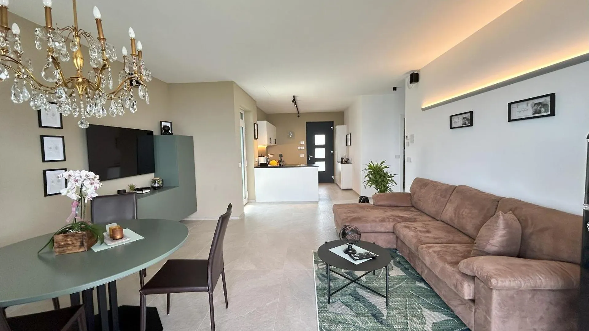 Vela Blu Apartments Peschiera del Garda 0*,  Italy